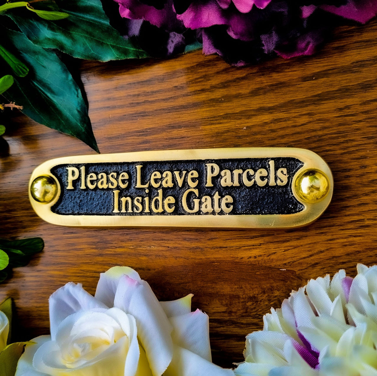 'Please Leave Parcels Inside Gate' Sign - The Metal Foundry